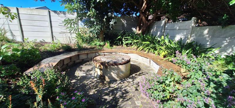 2 Bedroom Property for Sale in Fraaiuitsig Western Cape